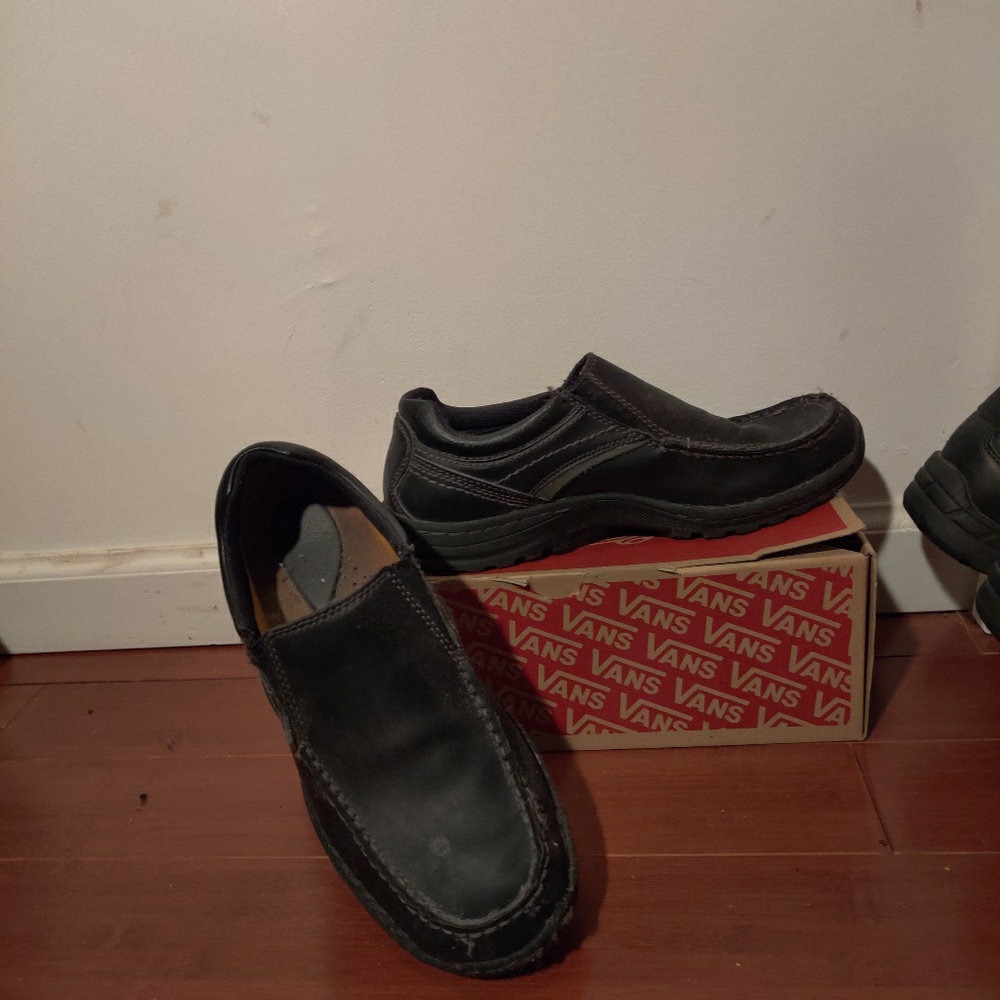 Leather shoes
